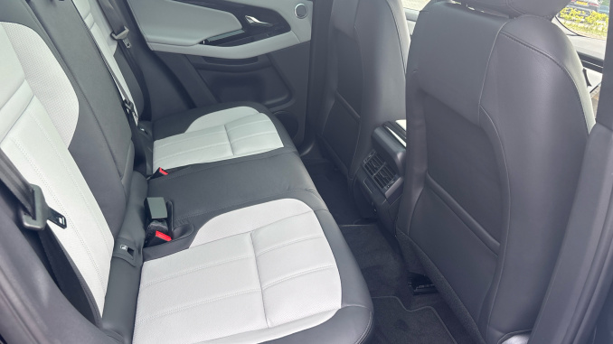 Land Rover Range Rover Evoque 1.5 P270e Edition 5dr Auto Hatchback - Image 36